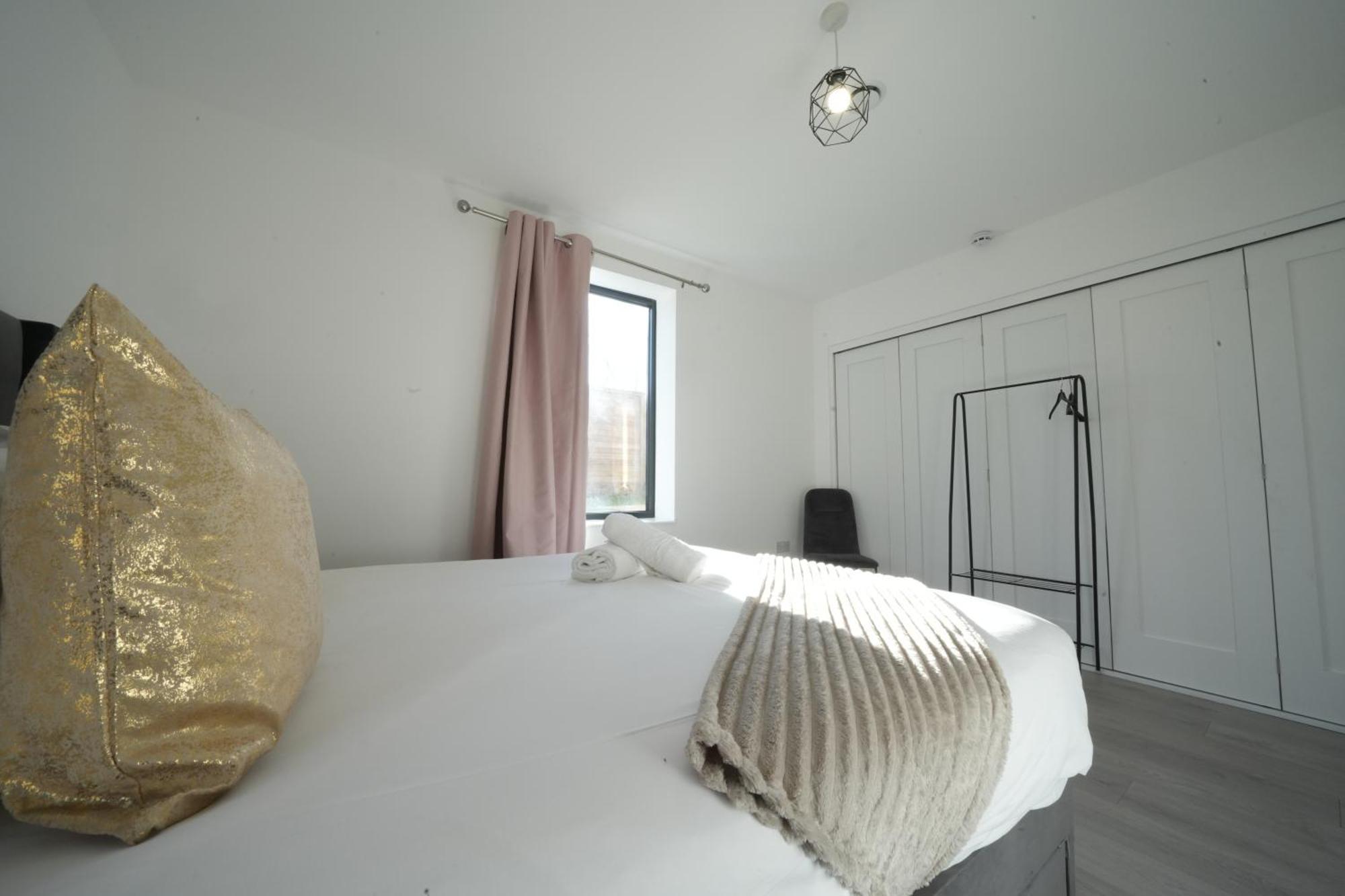 Ealing Broadway Great Stay 7-Minute Walk From The Underground Εξωτερικό φωτογραφία