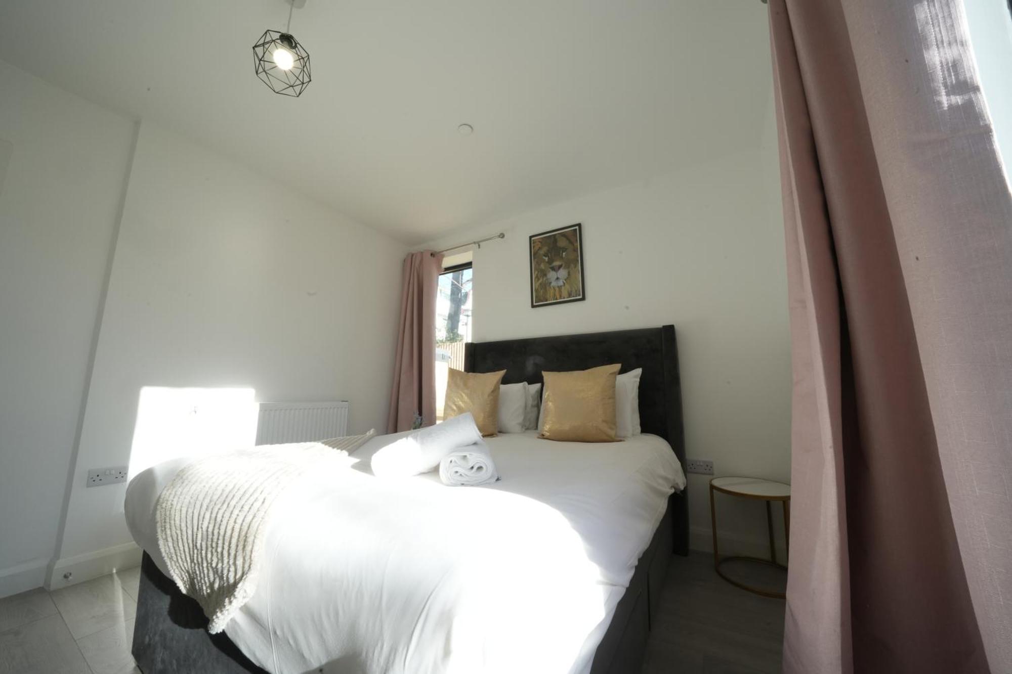 Ealing Broadway Great Stay 7-Minute Walk From The Underground Εξωτερικό φωτογραφία
