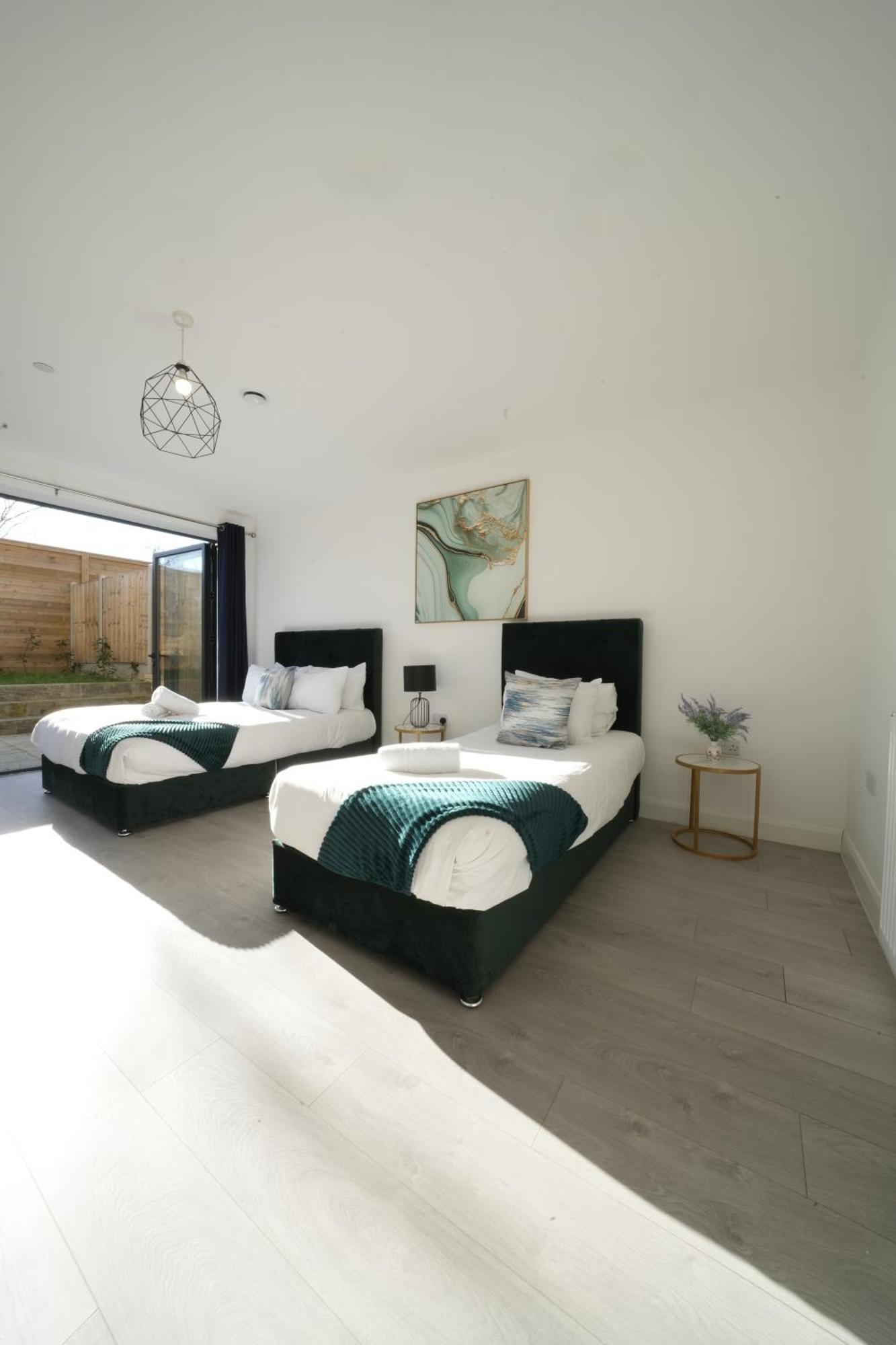 Ealing Broadway Great Stay 7-Minute Walk From The Underground Εξωτερικό φωτογραφία