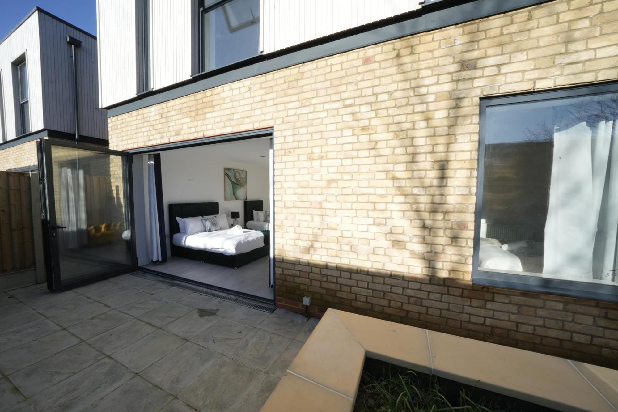 Ealing Broadway Great Stay 7-Minute Walk From The Underground Εξωτερικό φωτογραφία