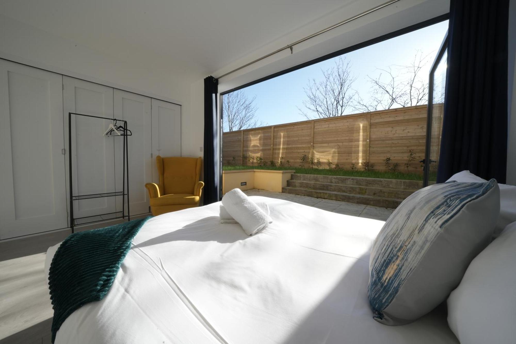 Ealing Broadway Great Stay 7-Minute Walk From The Underground Εξωτερικό φωτογραφία