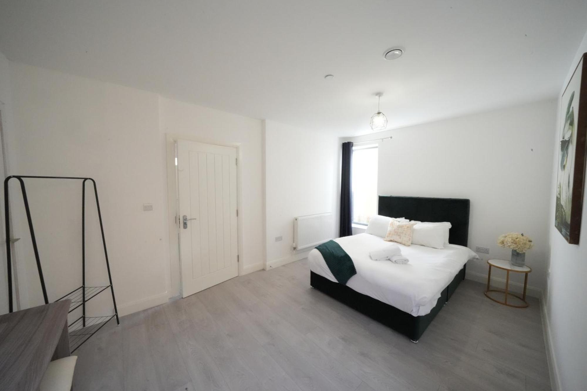 Ealing Broadway Great Stay 7-Minute Walk From The Underground Εξωτερικό φωτογραφία