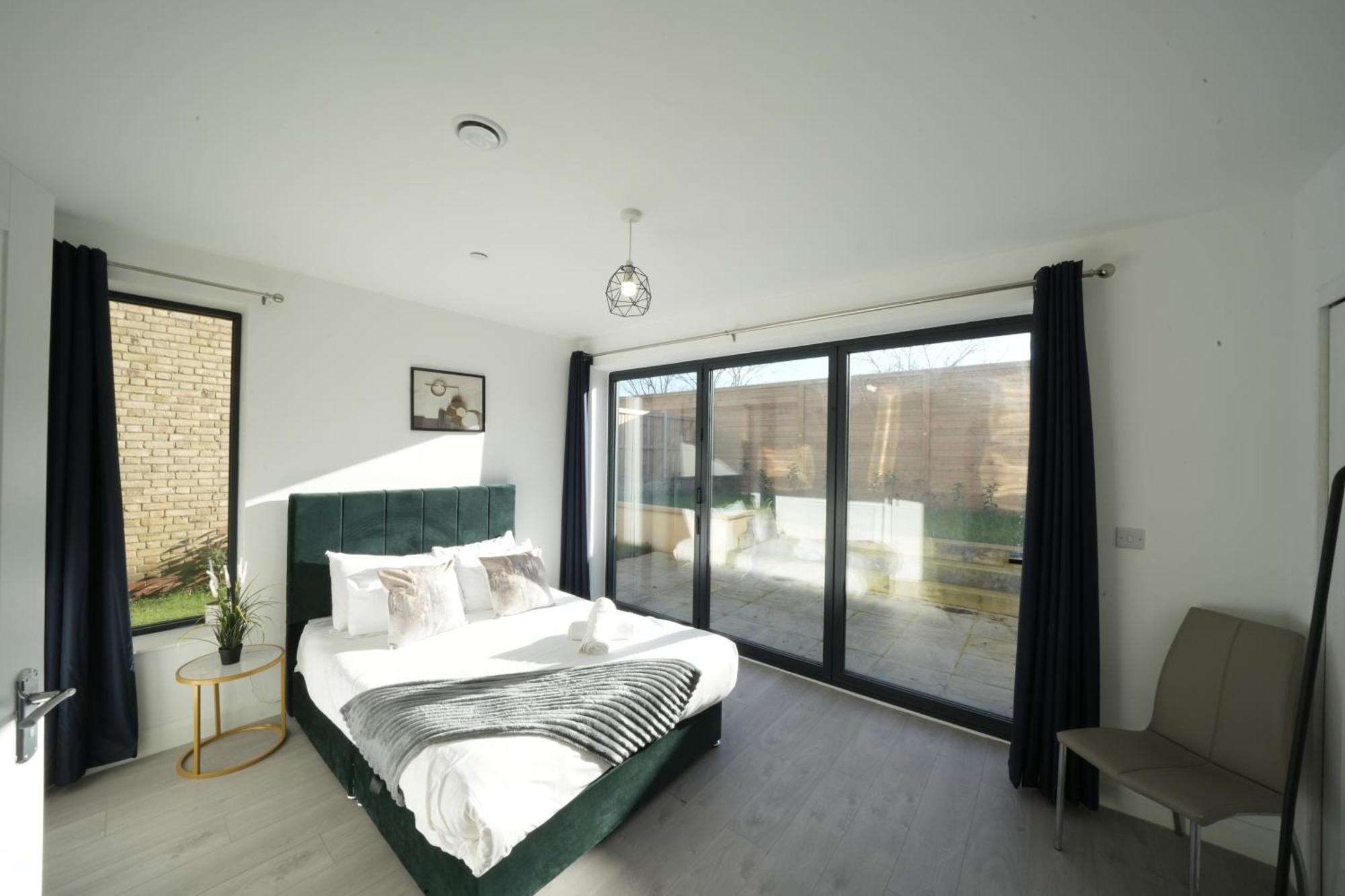 Ealing Broadway Great Stay 7-Minute Walk From The Underground Εξωτερικό φωτογραφία